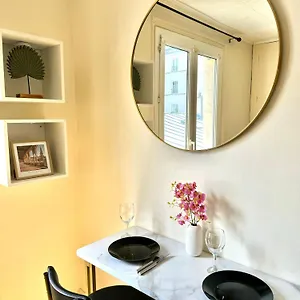 https://le-toit-de-montmartre.fr-paris.fr